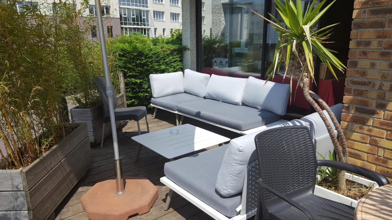 Hotel Crocus Caen Memorial Exterior foto